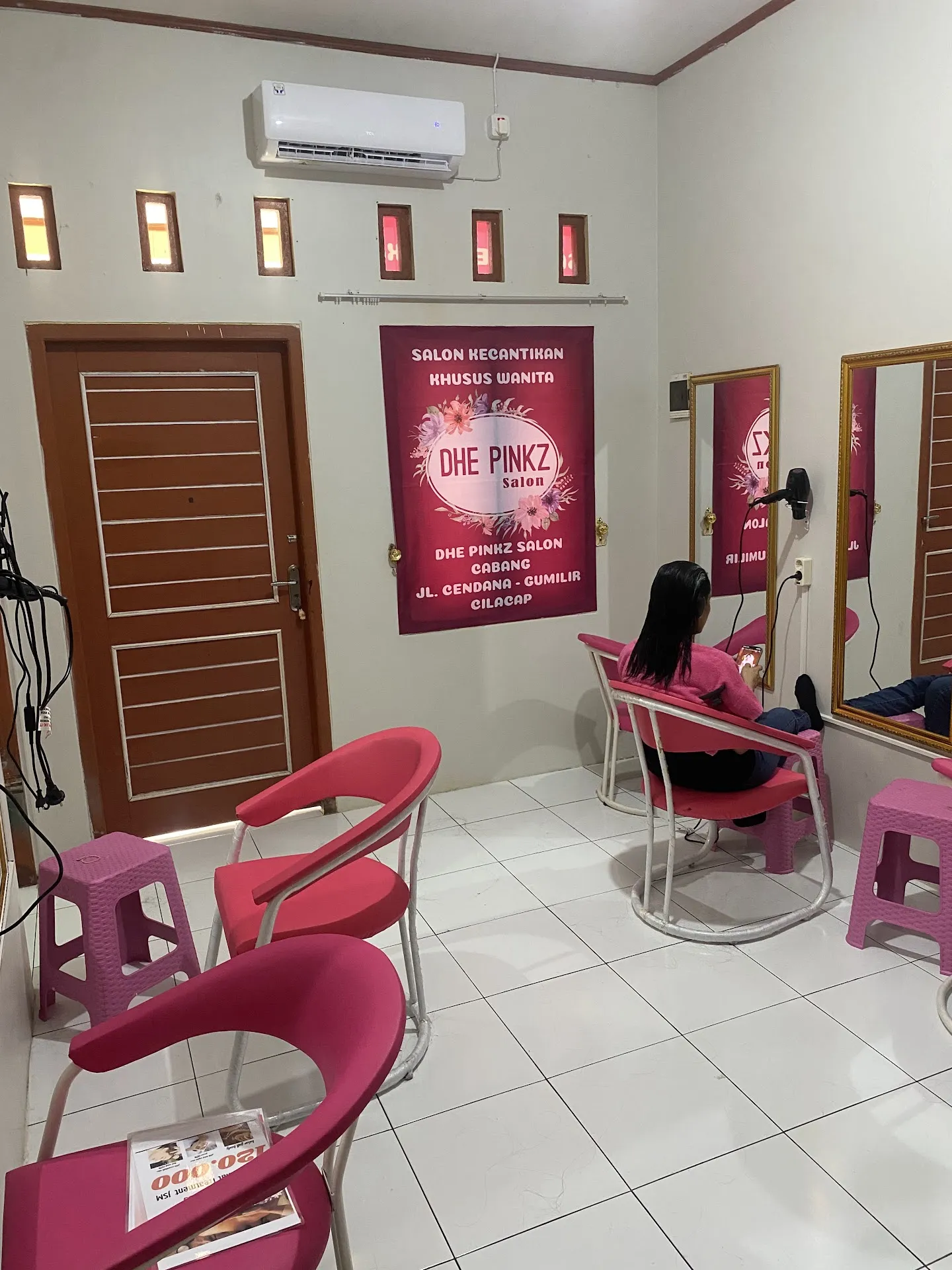 DHE PINKZ SALON CENDANA CILACAP