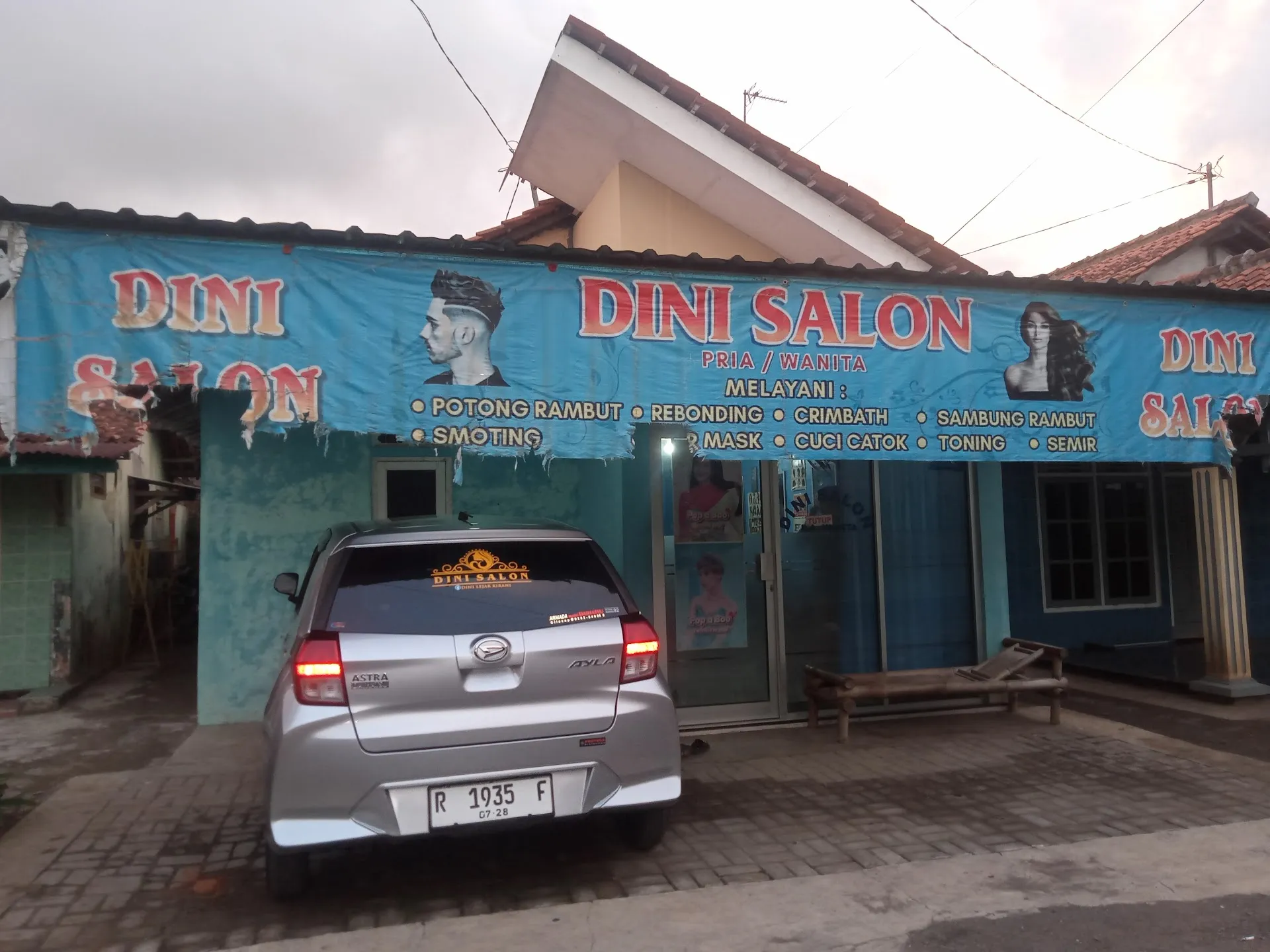 "Dini Salon"