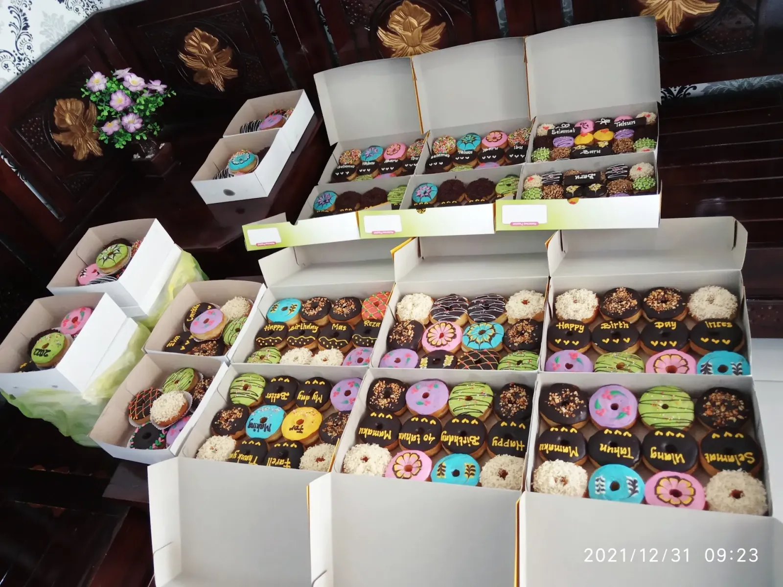 D.M. Donuts
