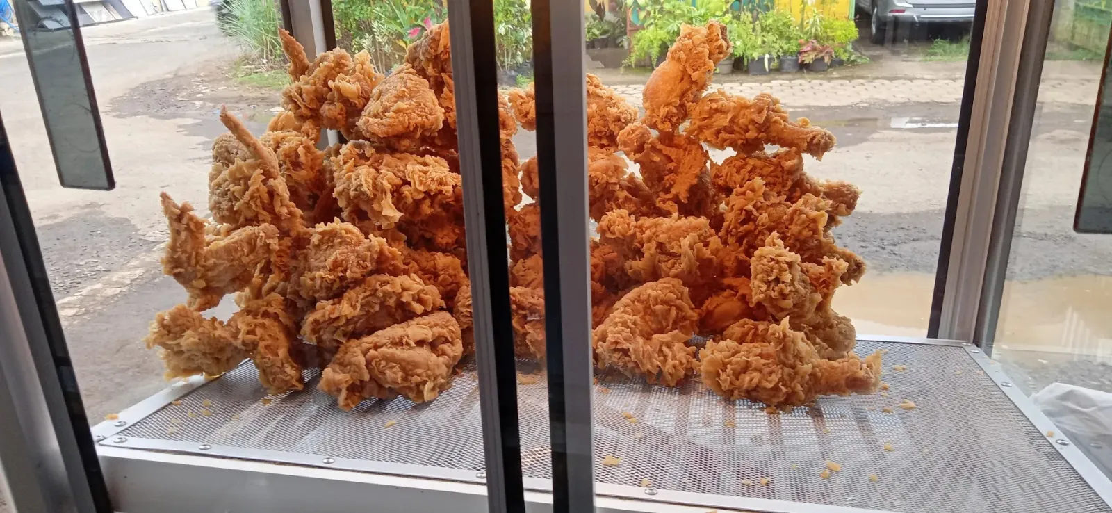 DPFC(FRIED CHICKEN DUA PUTRA CABANG 1)