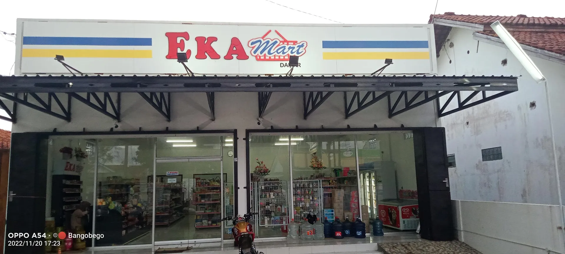 Eka Mart Damar