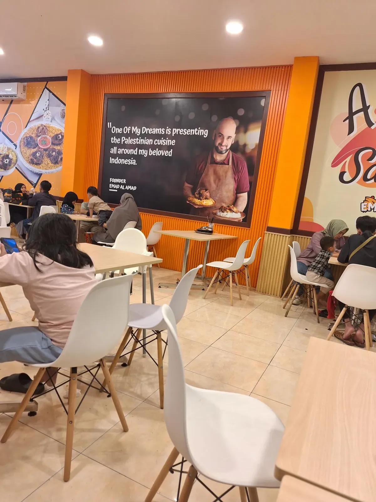 Emado’s Shawarma Cilacap