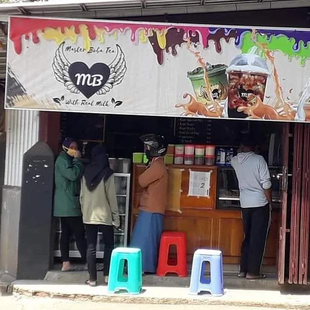 Es Boba Full Senyum
