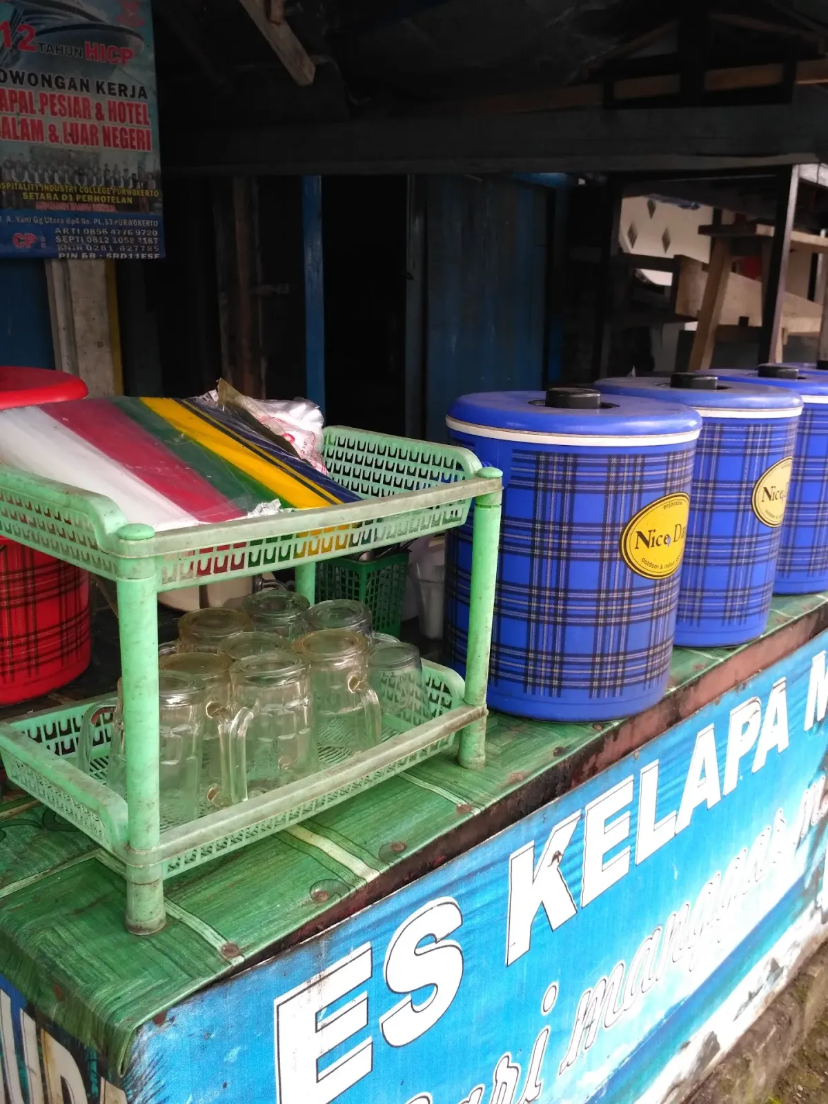 Es Kelapa Muda Sari Manggar Manis
