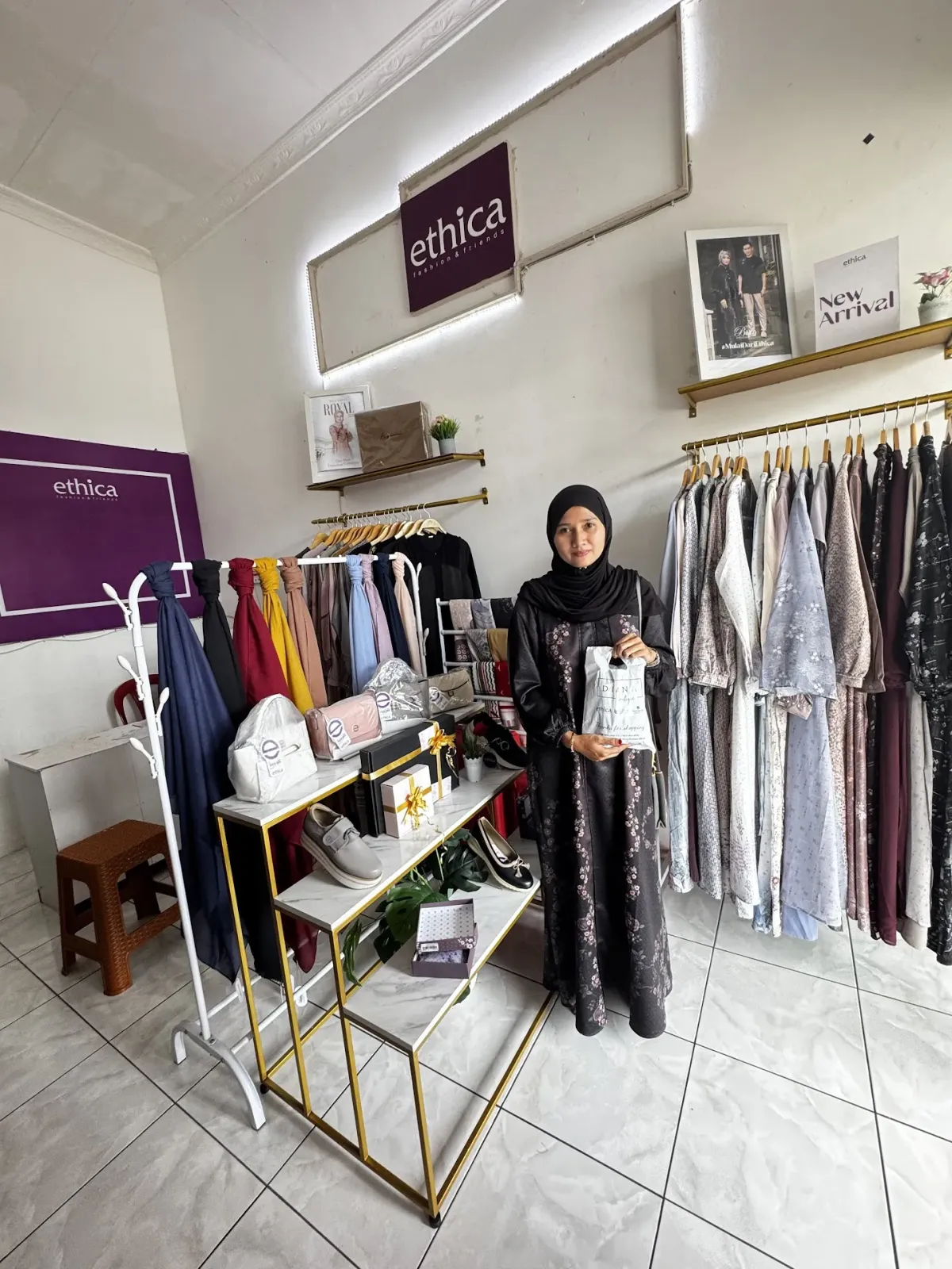 Ethica store maos