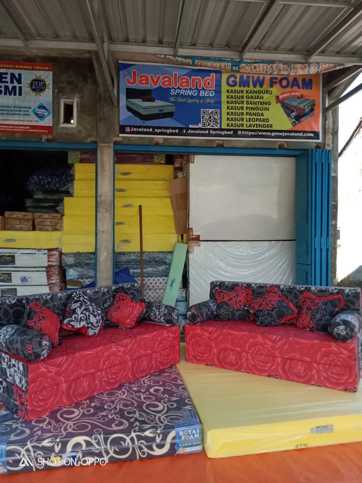 FURNITURE.FOM INOAC DAN ROYAL.SRI/ii