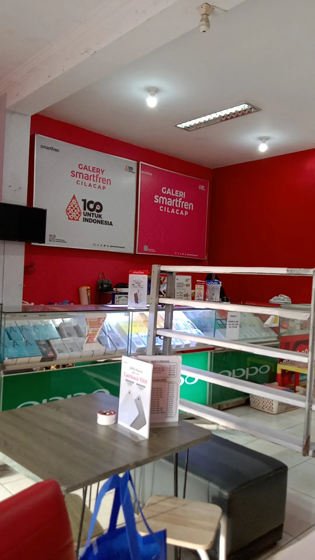 Galeri Smartfren Cilacap