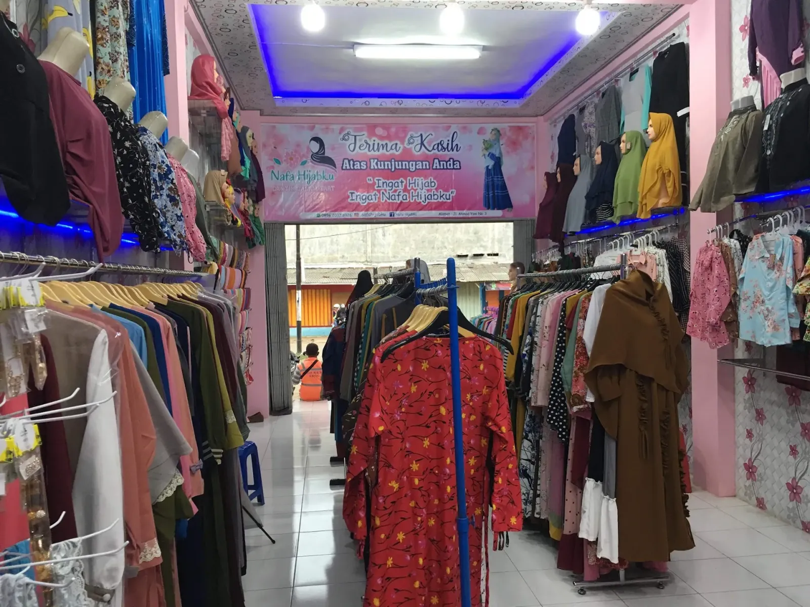 GALLERY LATIFAH