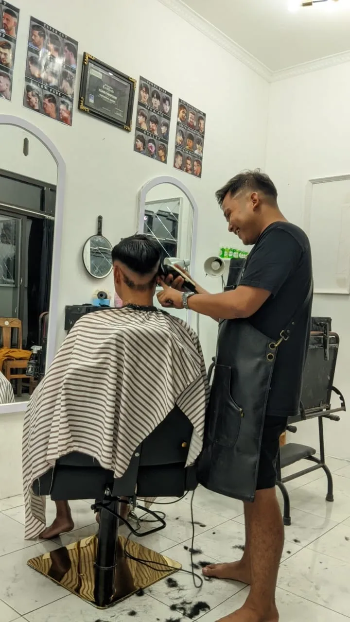 Gam_barbershop