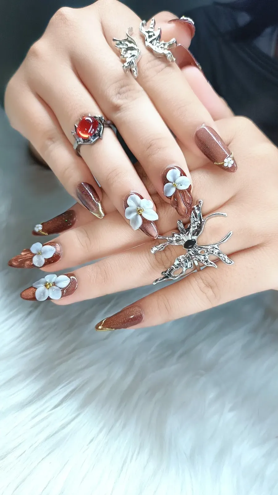 Gempitta Nails