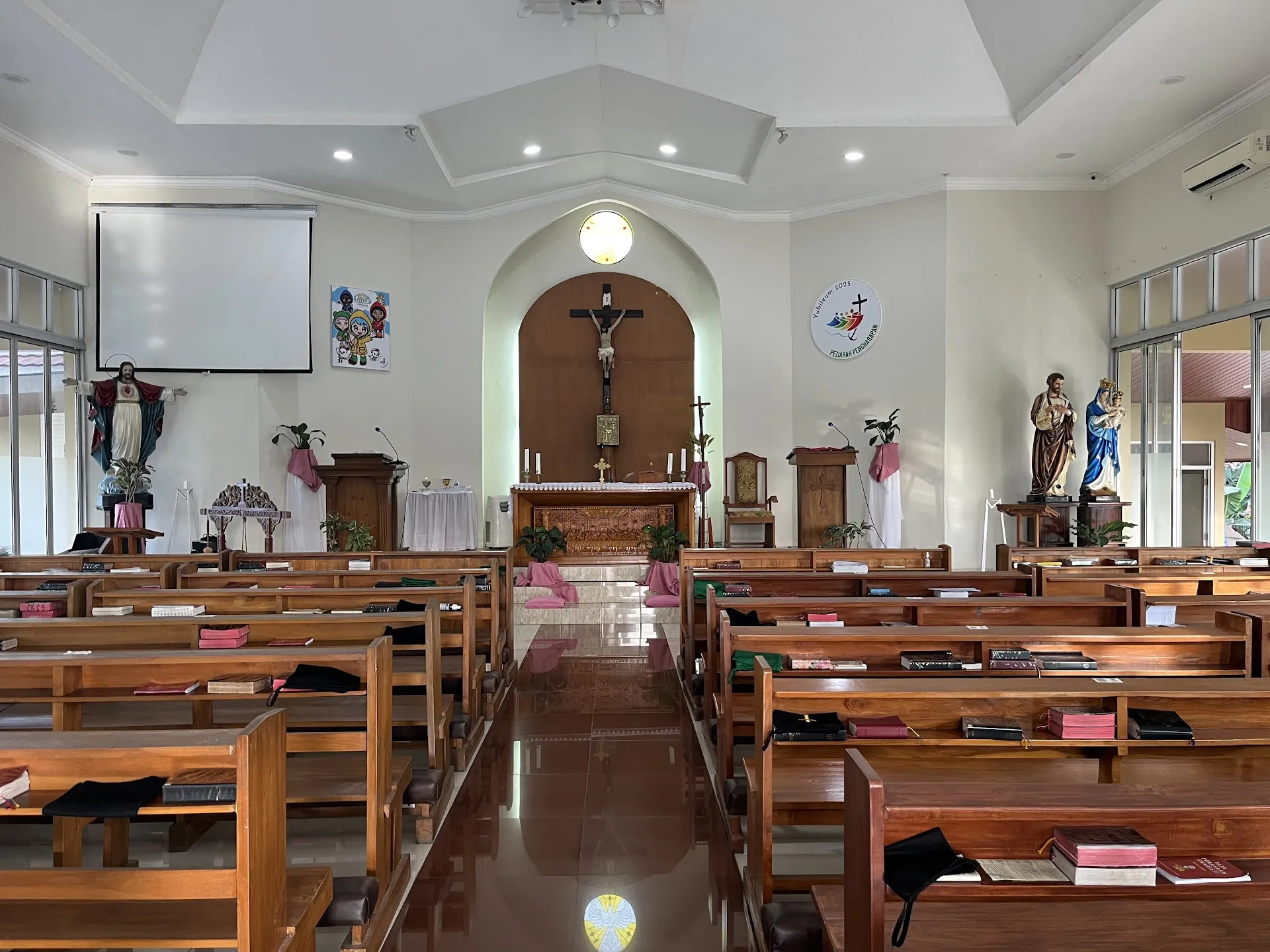Gereja Katolik Paroki St. Paskalis Baylon, Wangon