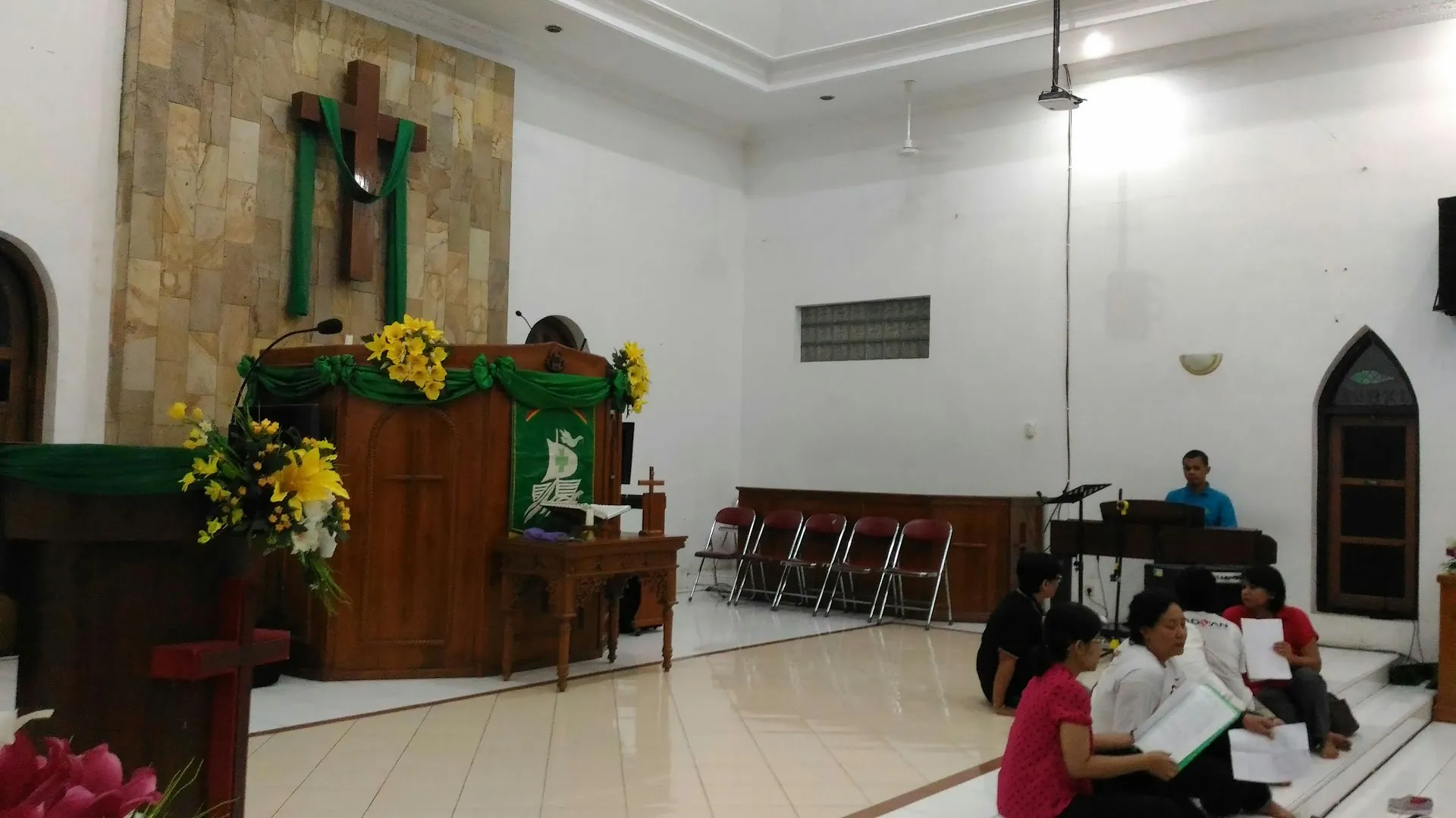 GKJ "Aku Iki Pepadhanging Jagad" Cilacap