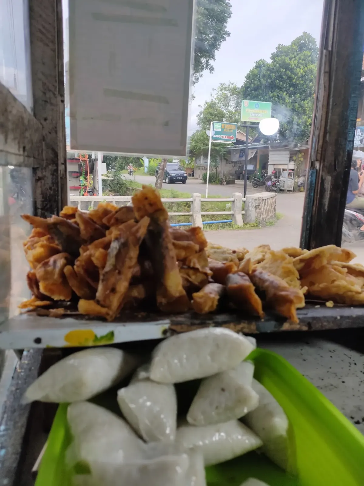 Gorengan Pojok Ampiran