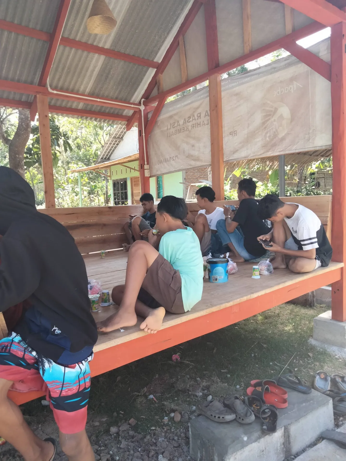 GpNetCafe - Gunungpetir Internet Cafe