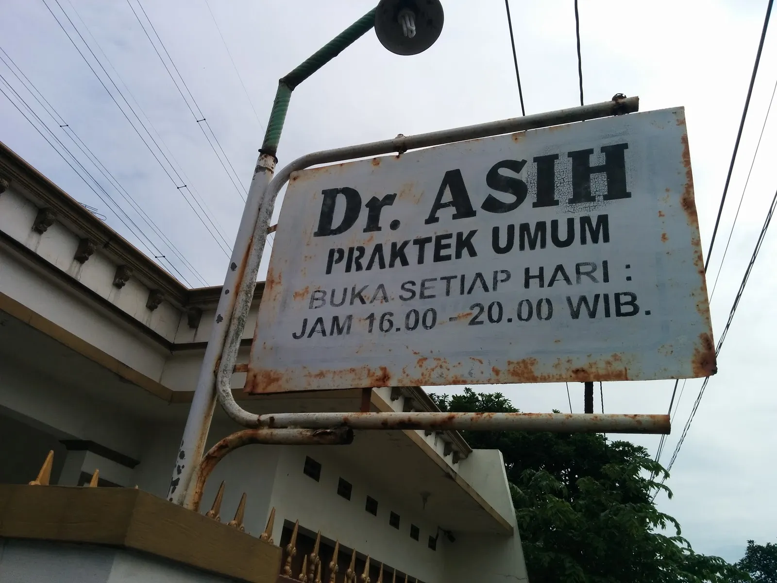 Hari Purwanto Dr