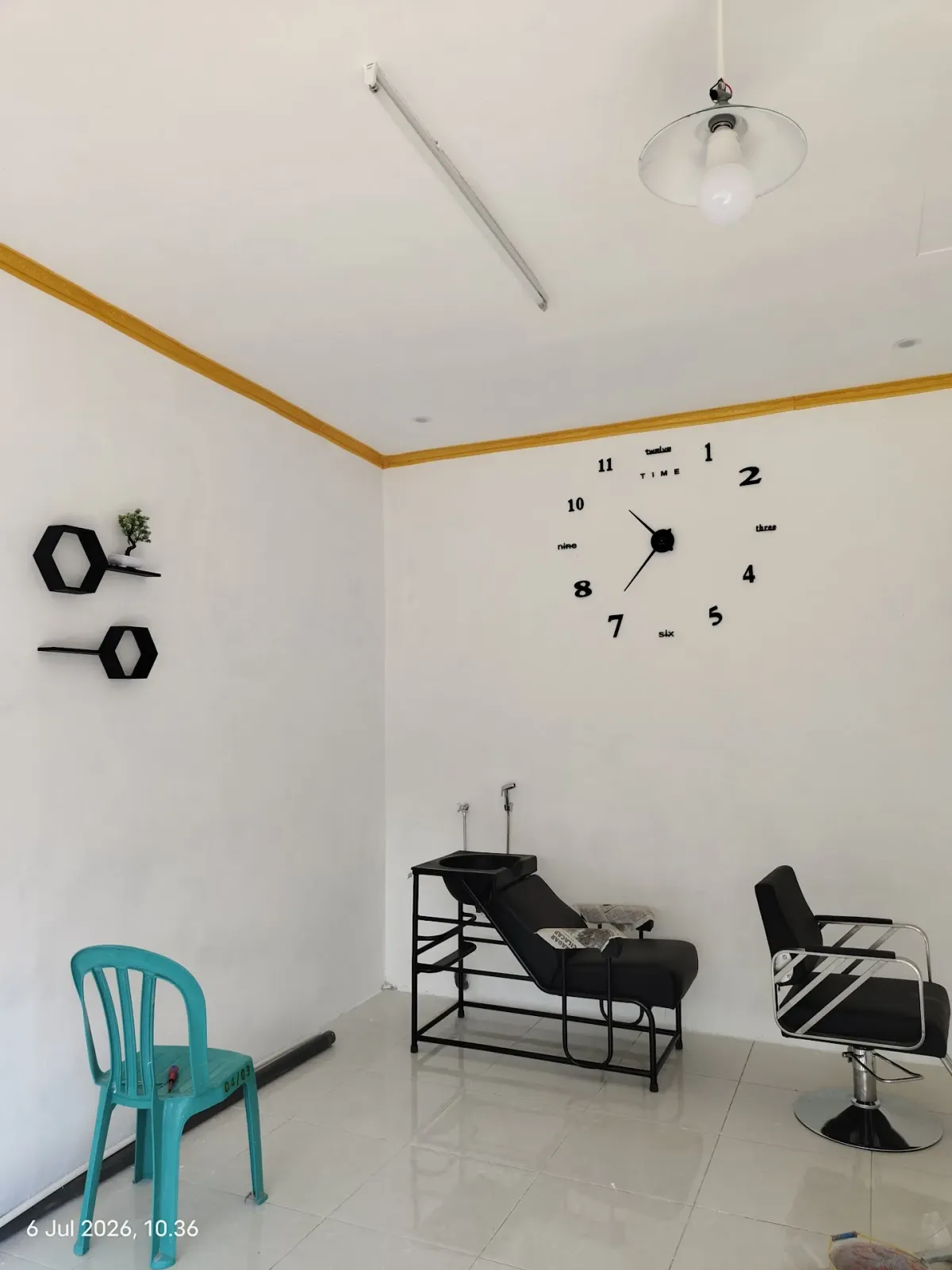 High Class Barbershop Ekonomis