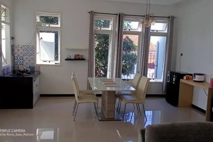 HOMESTAY KIKA SYARIAH PURWOKERTO - Double Room