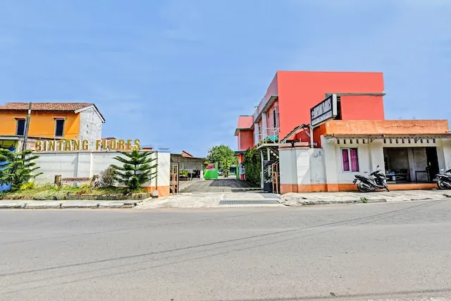 Flores Star Hotel