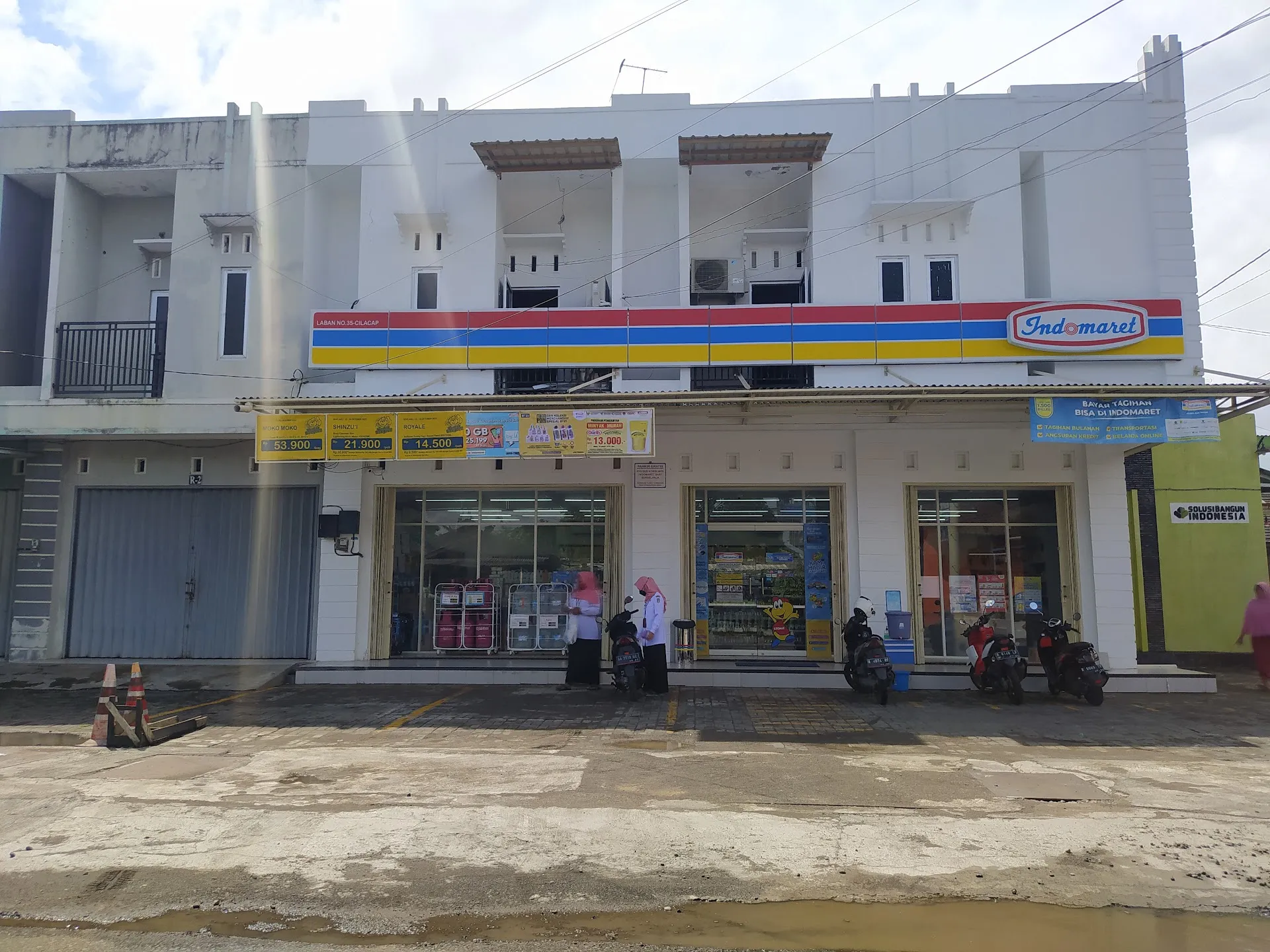 Indomaret Laban