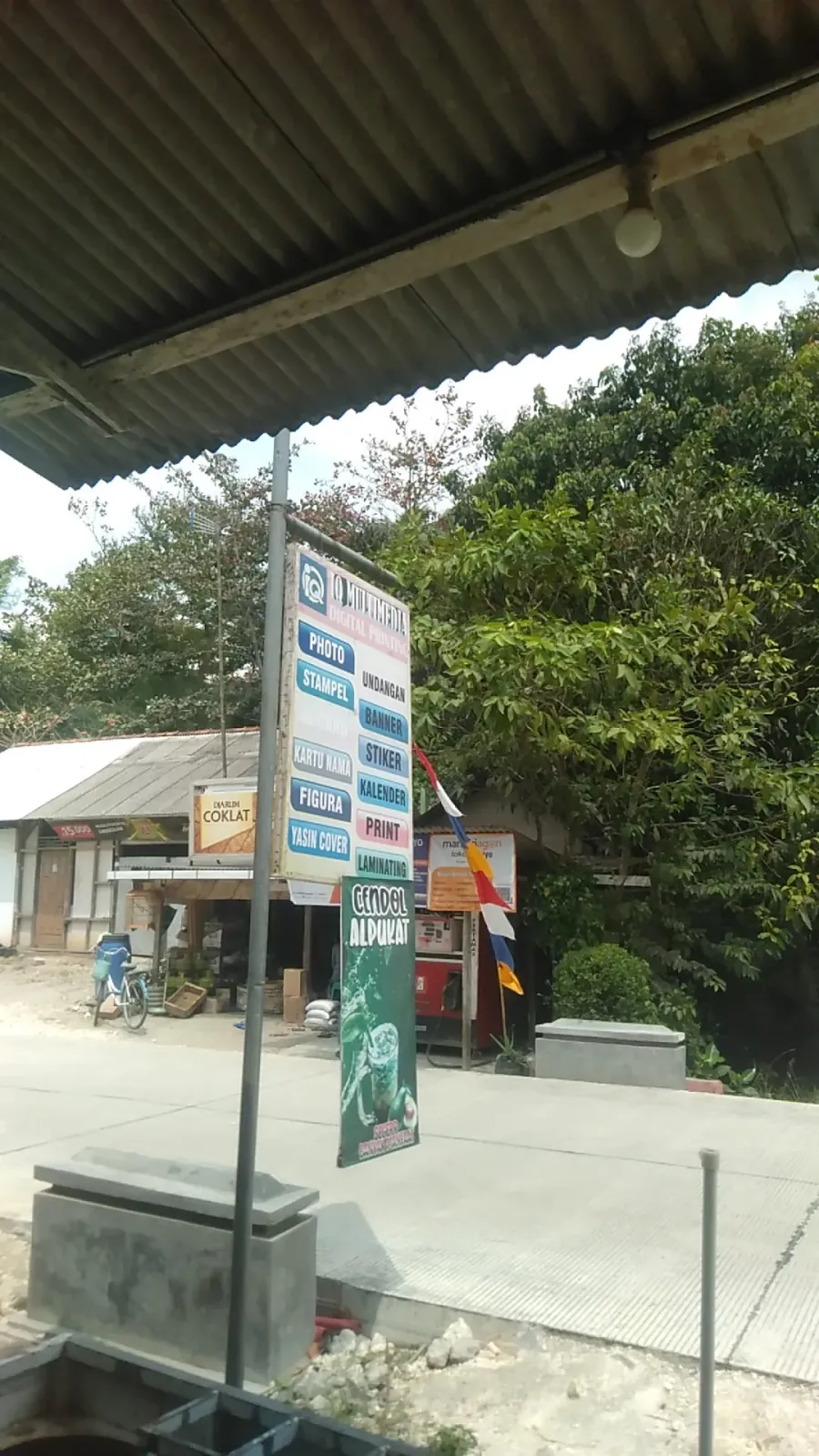 IQ MULTIMEDIA Digital Photo Center