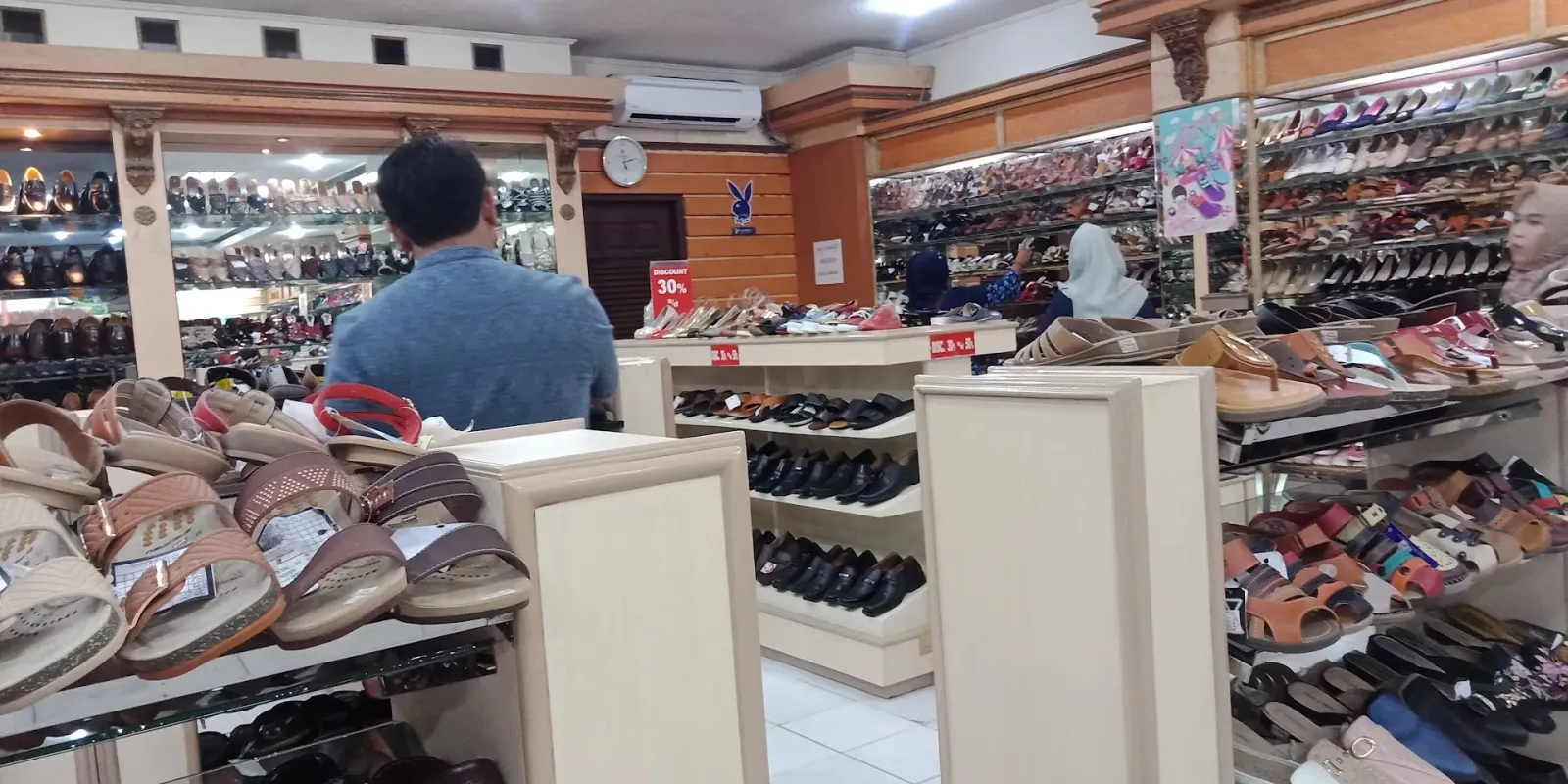 Italy Pusat Sepatu