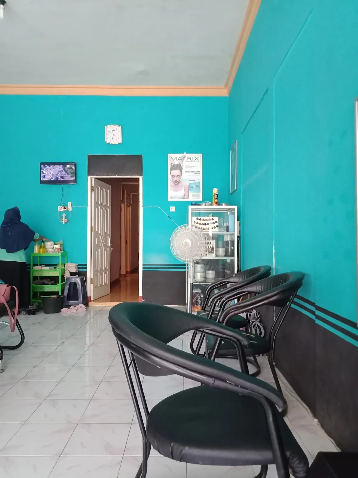JENNY SALON SAMPANG