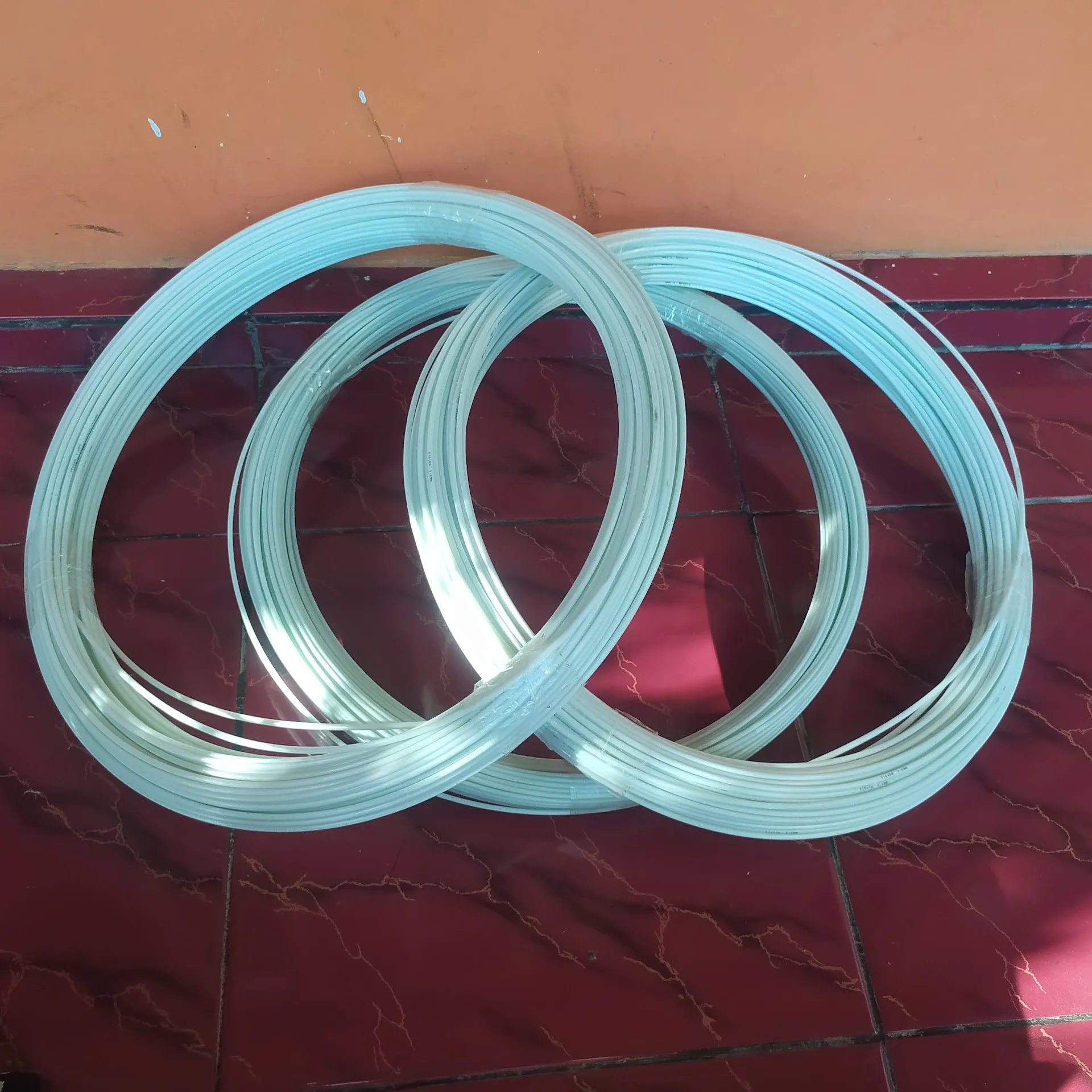 Jeruji Fiber Sangkar Jambul
