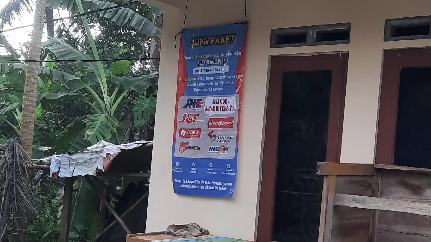 JNE, J&T, Ninja Ekspres, Anteraja, Lion Parcel, Indah Cargo, Sentral Cargo, Si Cepat