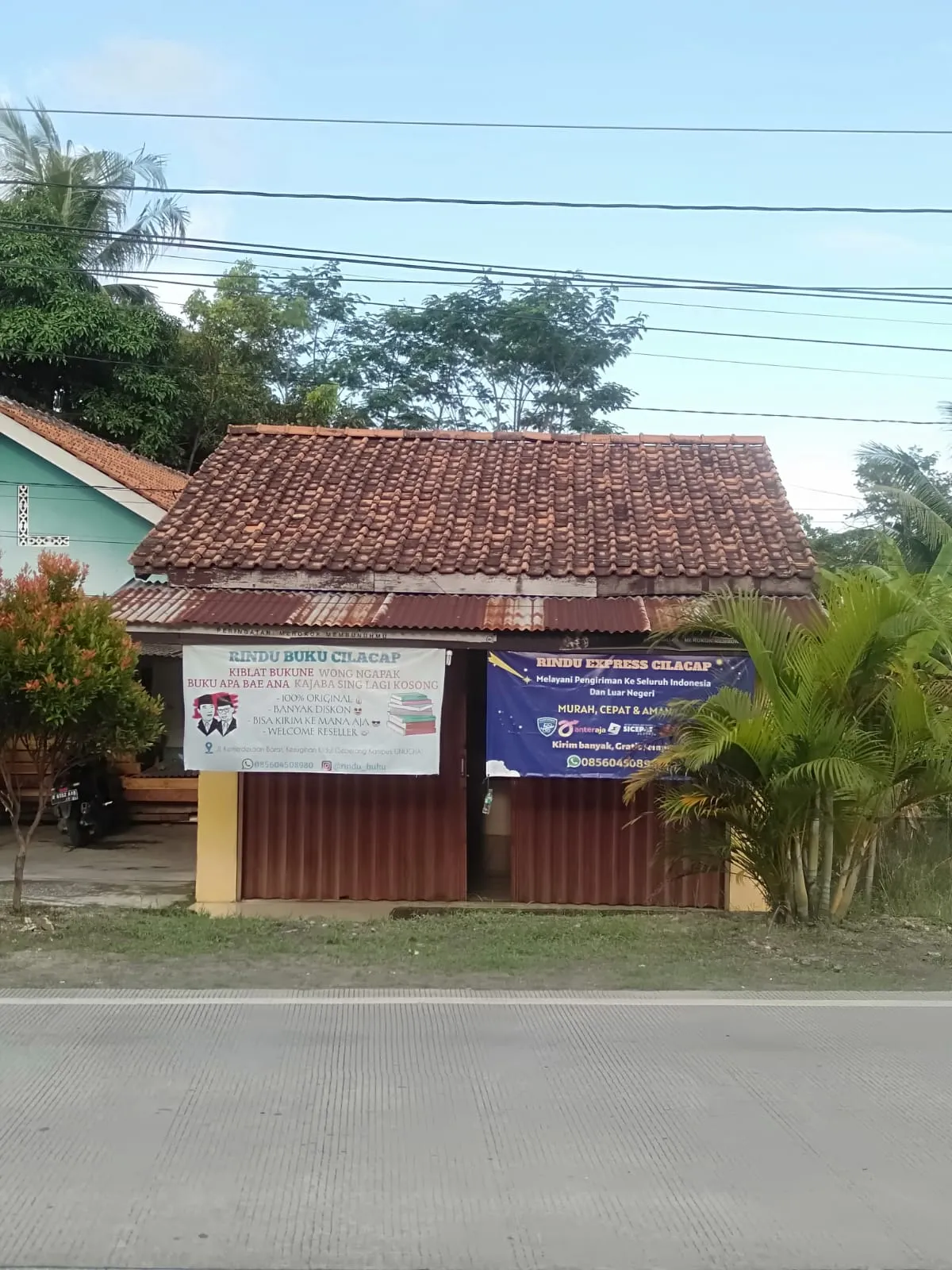 J&t Ekspress UNUGHA
