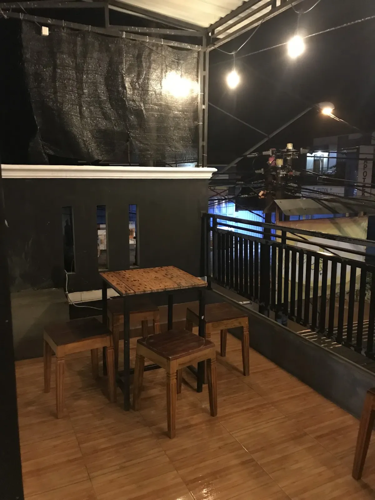 Kafe Ngelak Lur
