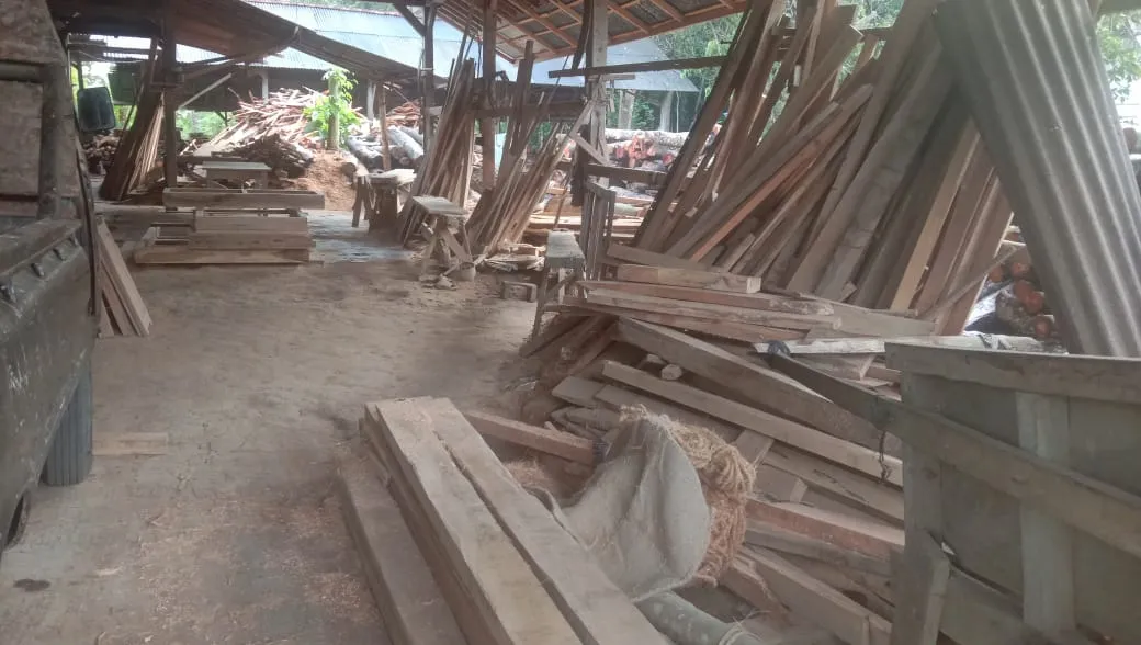 Kaki Rakam (Sedia Bermacam2 Kayu)