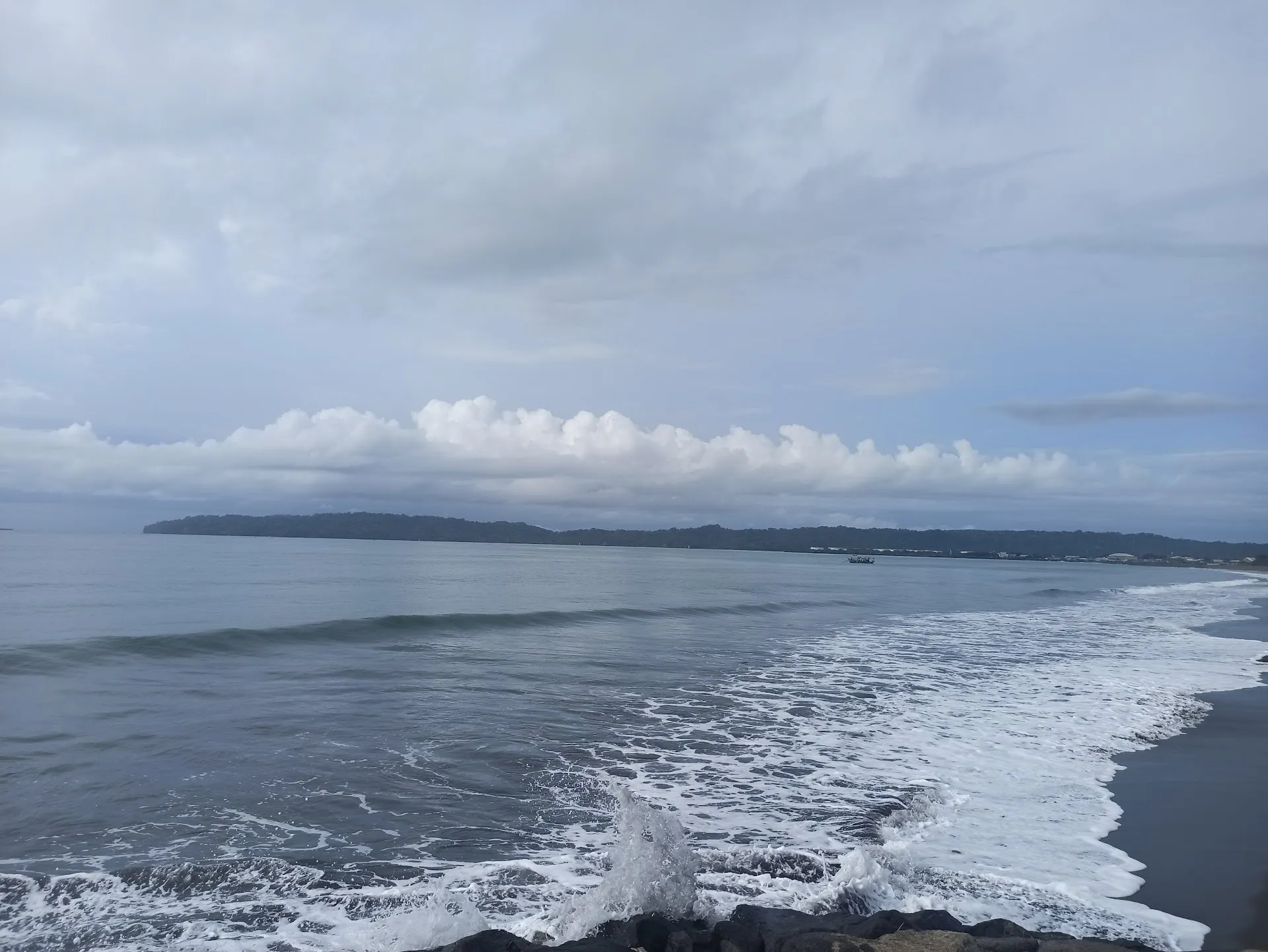 Kamulyan Beach