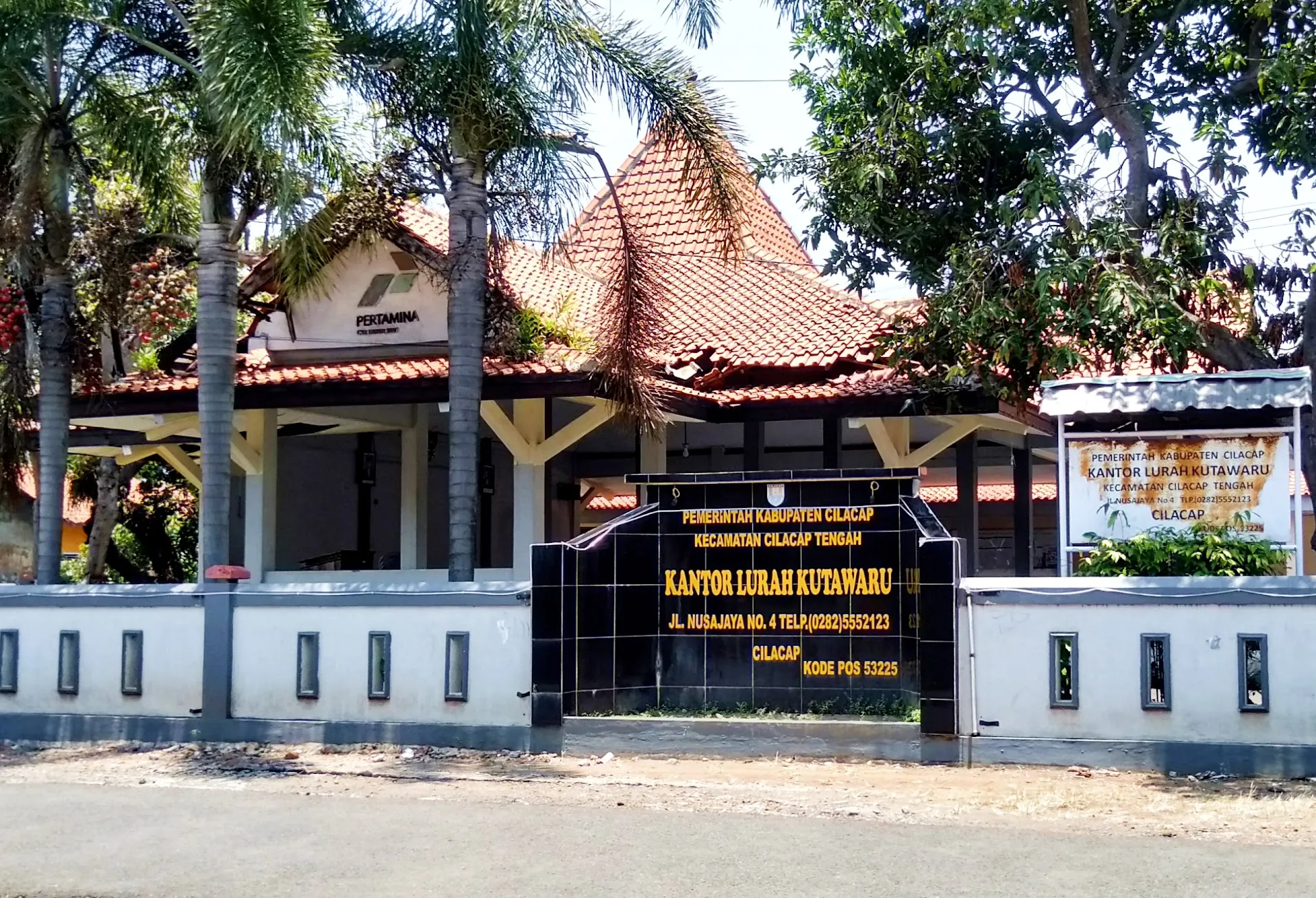 Kantor Kelurahan Kutawaru