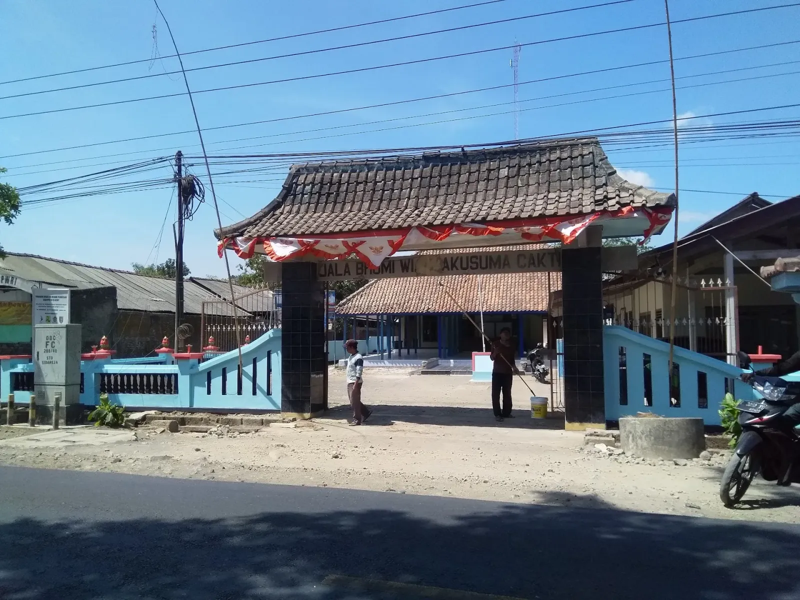 Kantor Kepala Desa Gandrungmanis