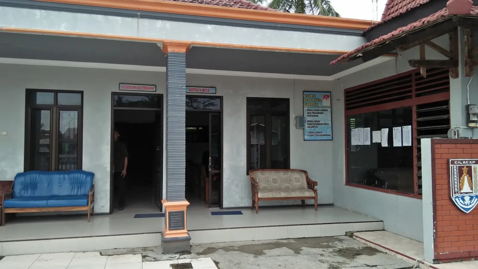 Kantor Kepala Desa Sikampuh