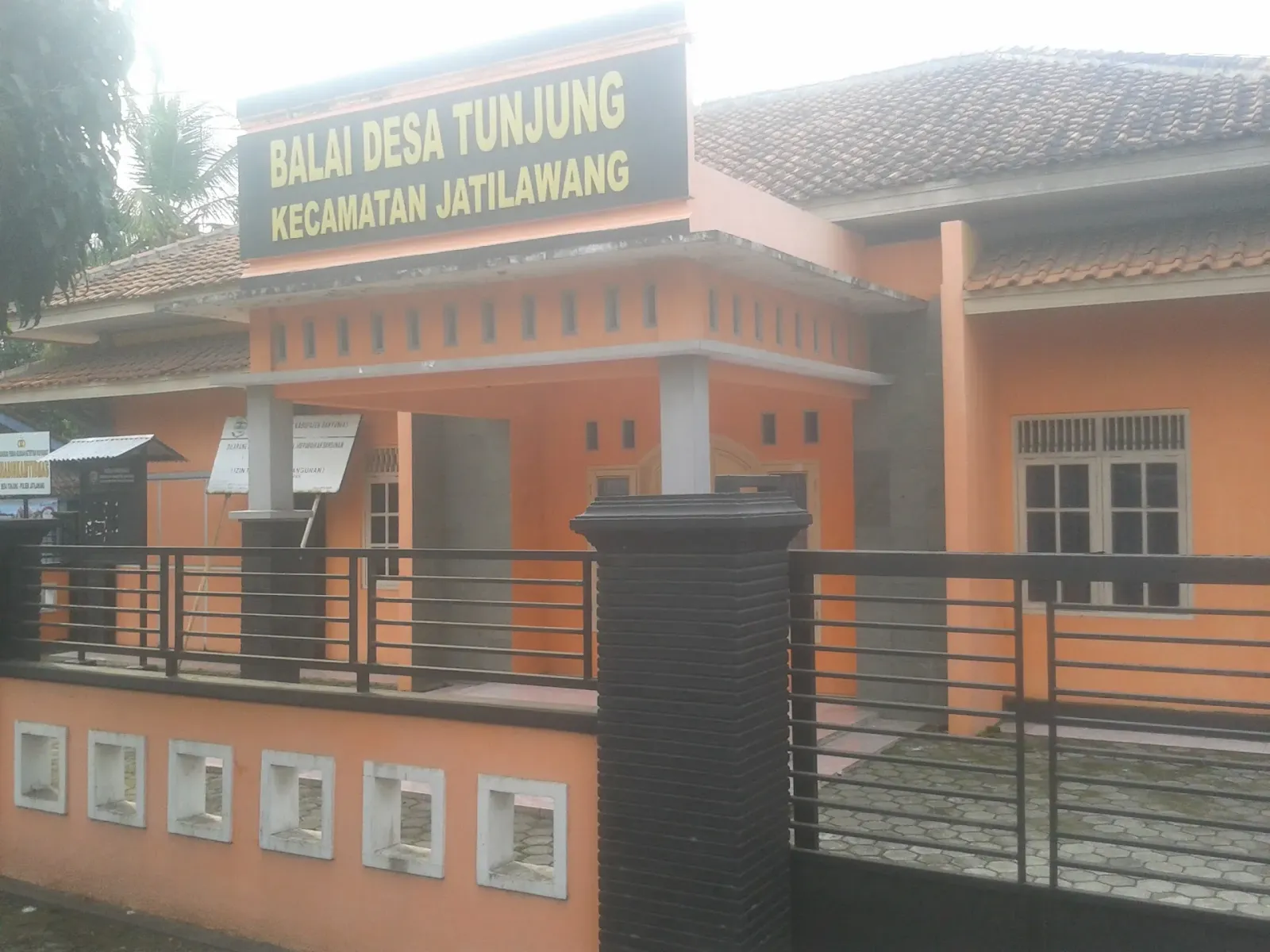 Kantor Kepala Desa Tunjung