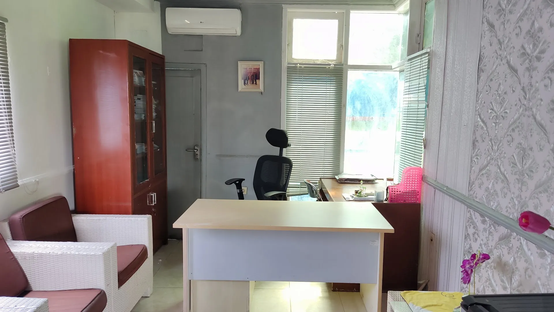 KANTOR NOTARIS & PPAT IKA YULI SETYARINI, S.H.,M.Kn.
