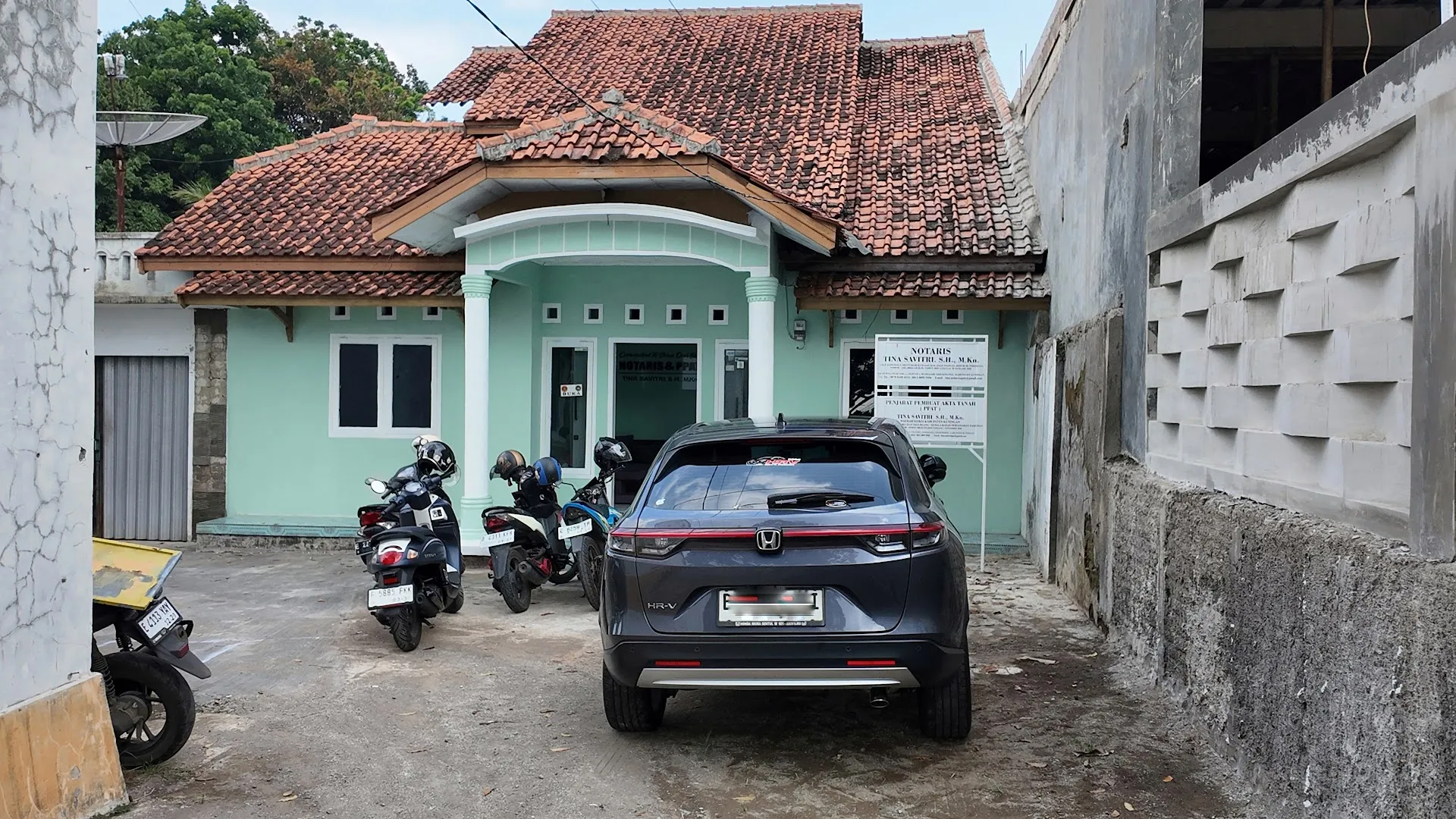Notary & PPAT Office Tina Savitri S.H., M.Kn