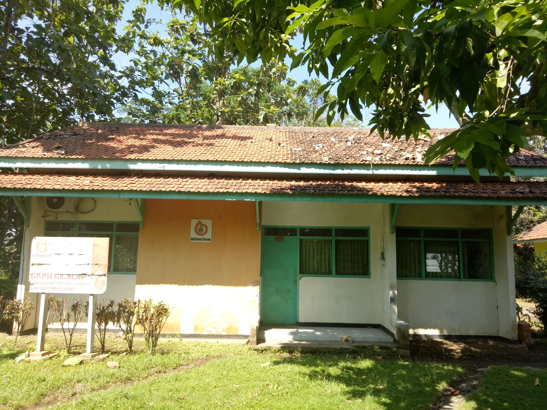Kantor Perhutani Cilacap