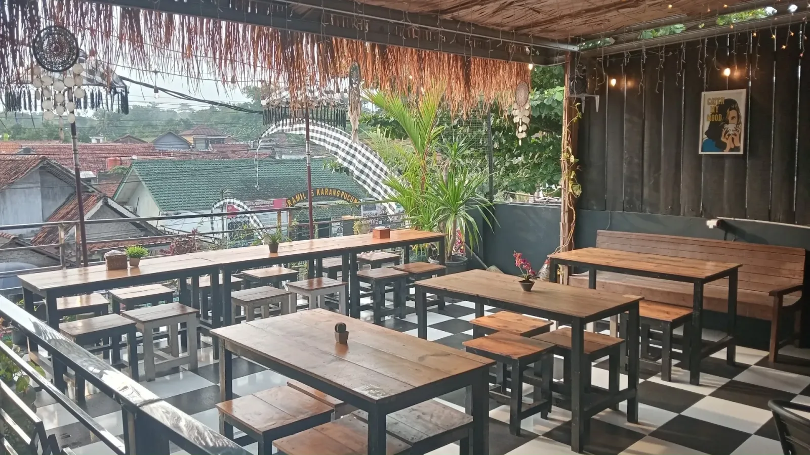 Kayu Manis Coffee And Eatery