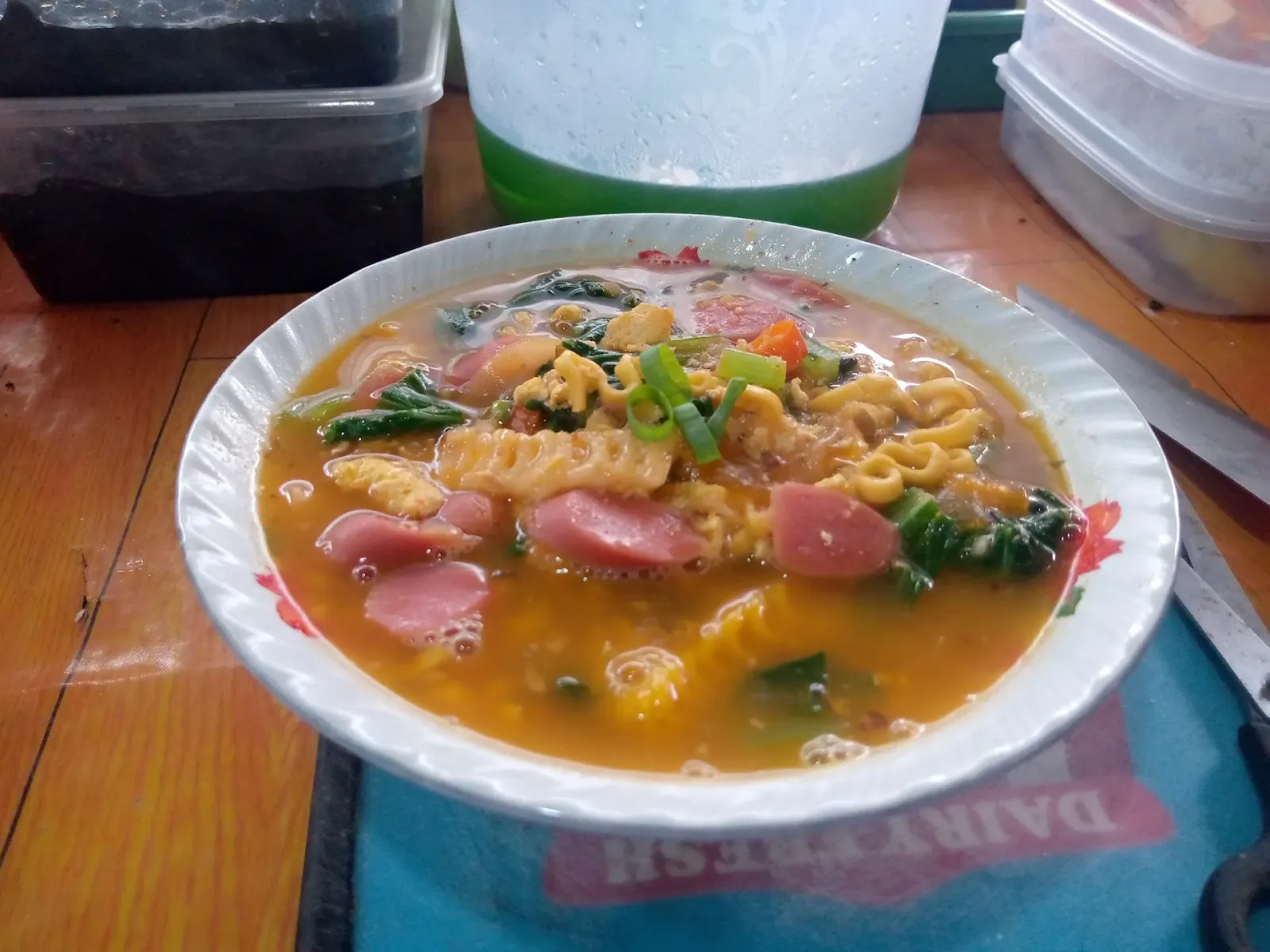 KEDAI CACA