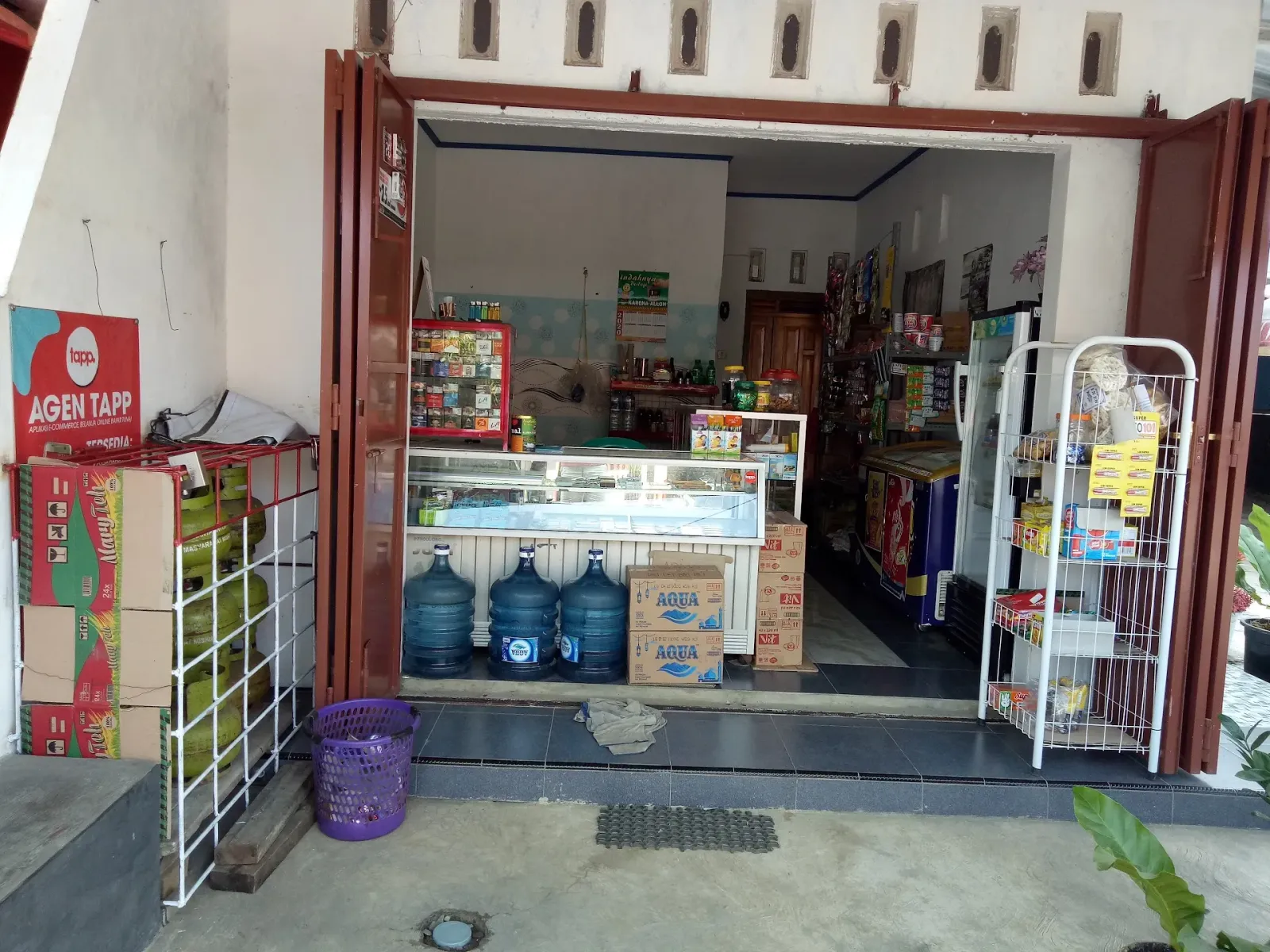 KEDAI PULSA SIMPANG TIGA