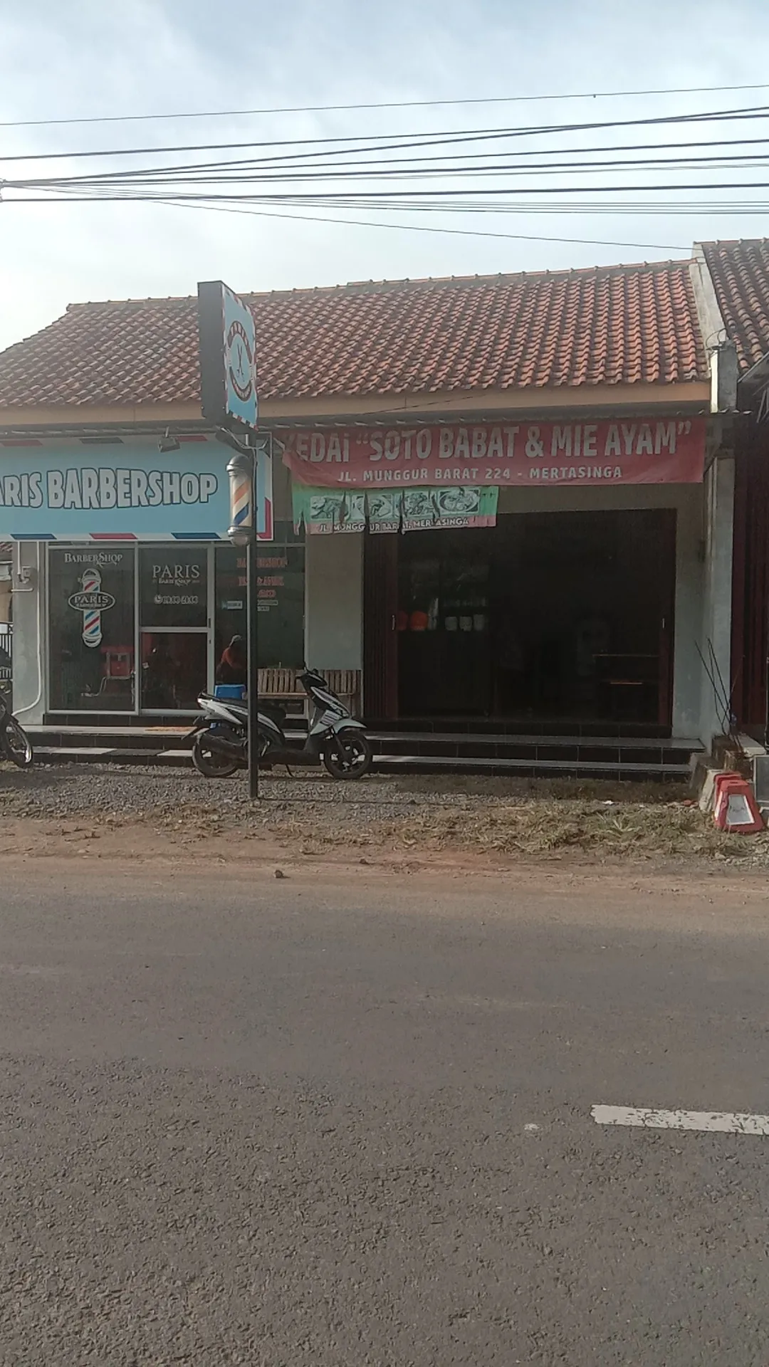 KEDAI SOTO DAN MIE AYAM