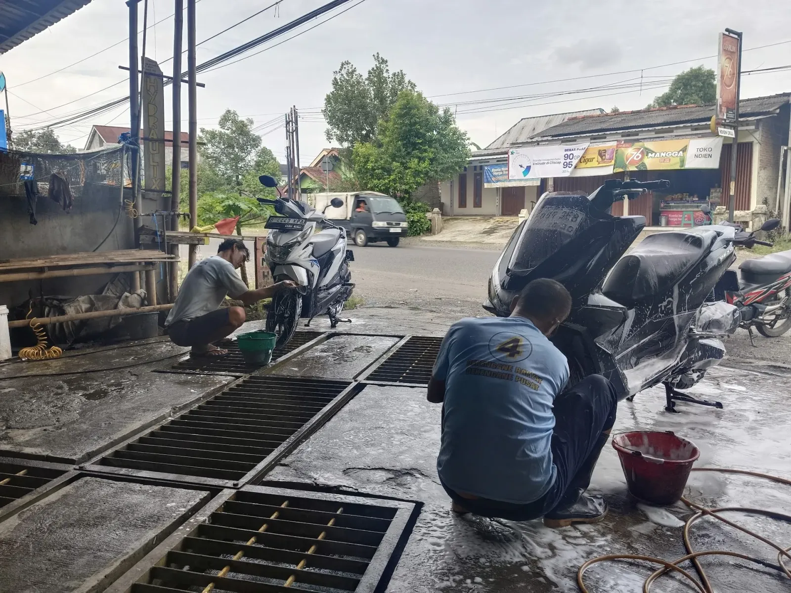 Kempling Cucian Mobil & Motor