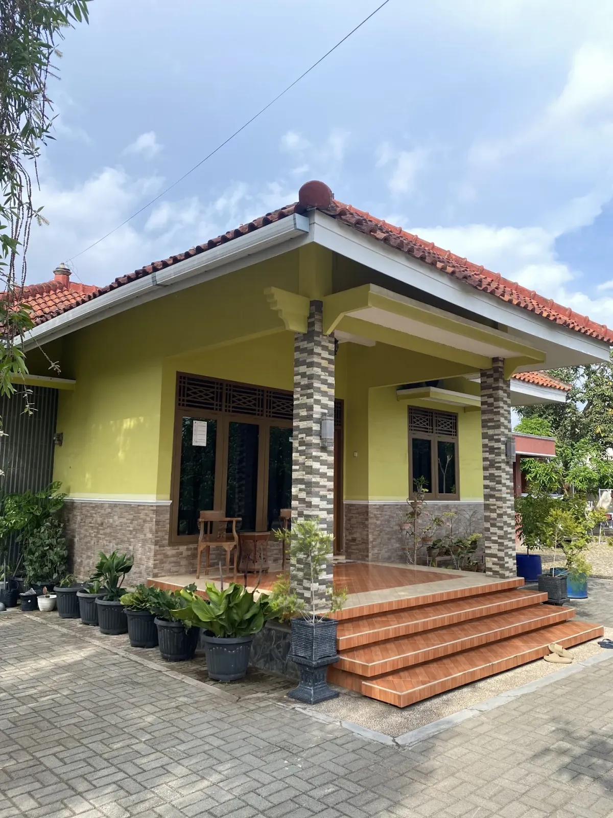 Kerajaan Karsono Adjie