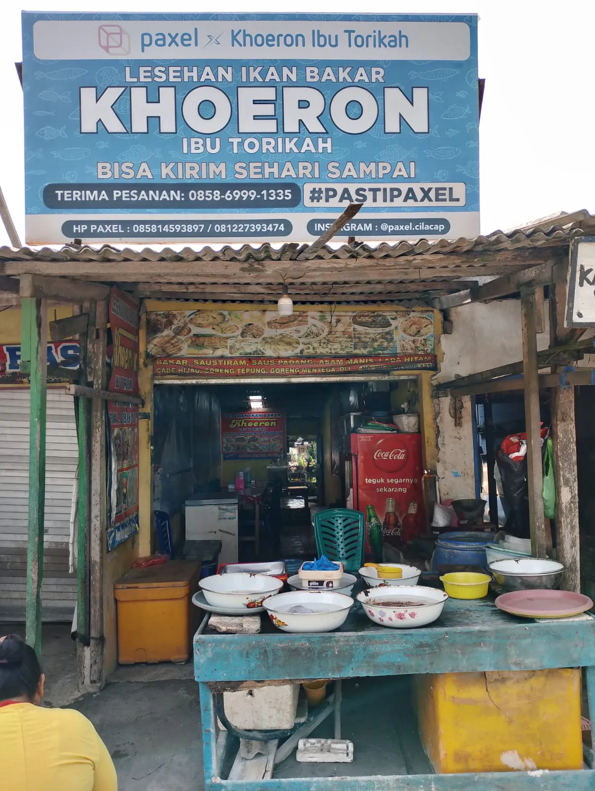 Kios Lesehan Khoeron Ibu Torikah
