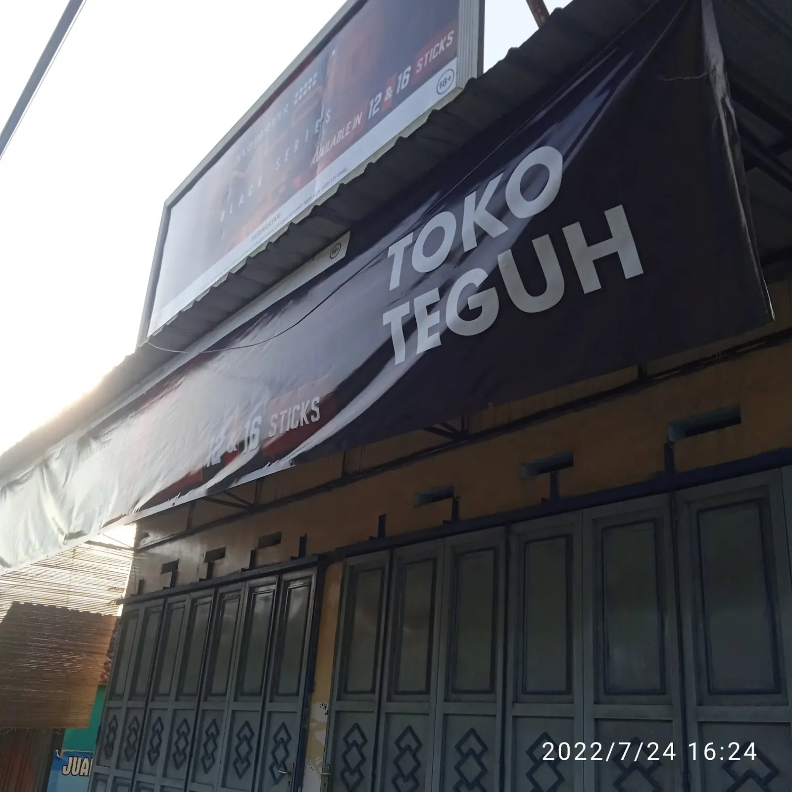 Kios ToNaMa ( TOngkrongan aNAk MAnja) Bpk Kasmun