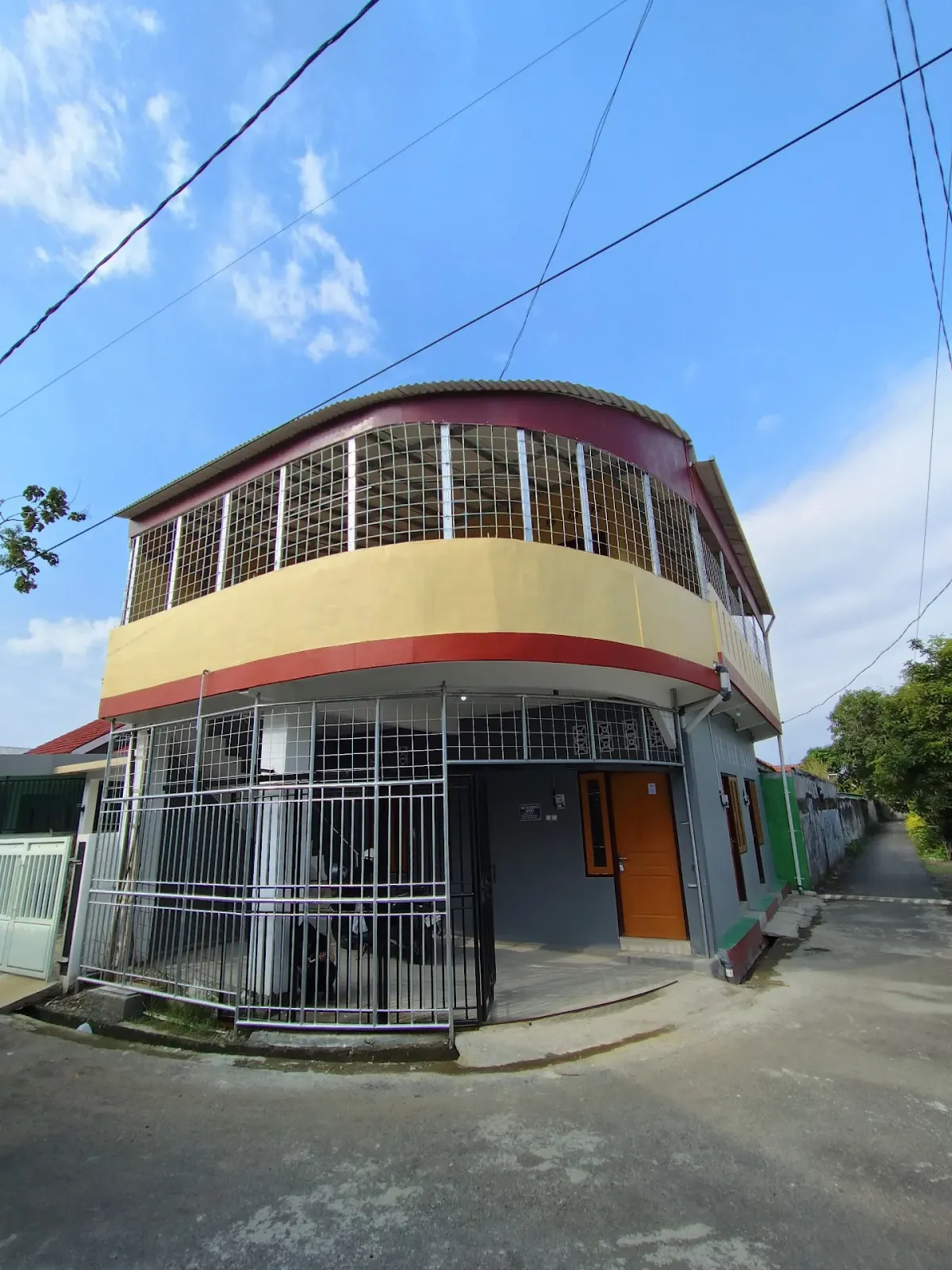 Kost Griya Putri Jalan Kalisabuk