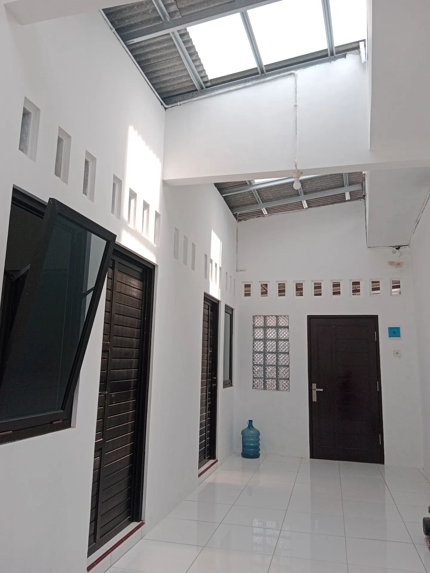 KOST NARONA