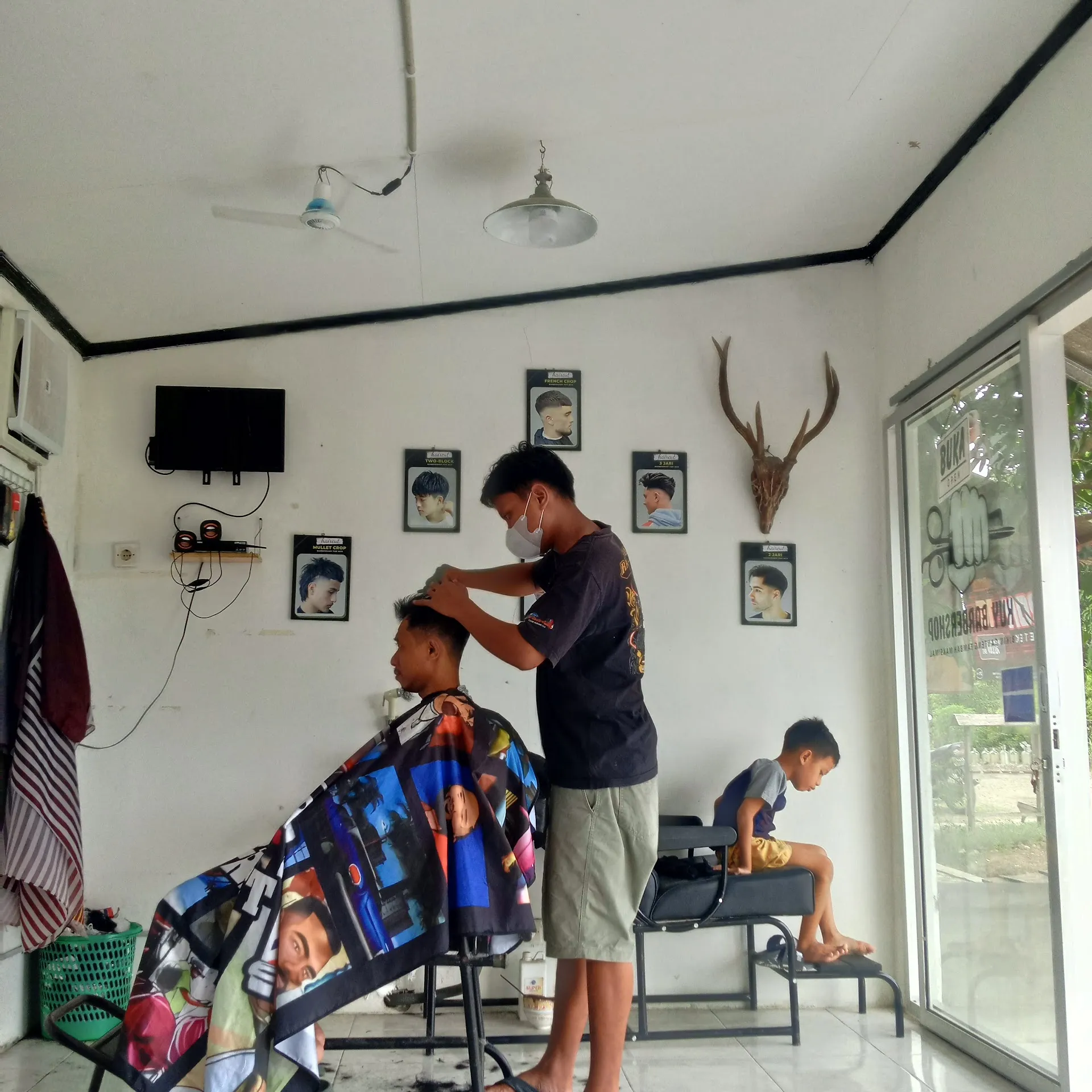 Kuy barbershopp